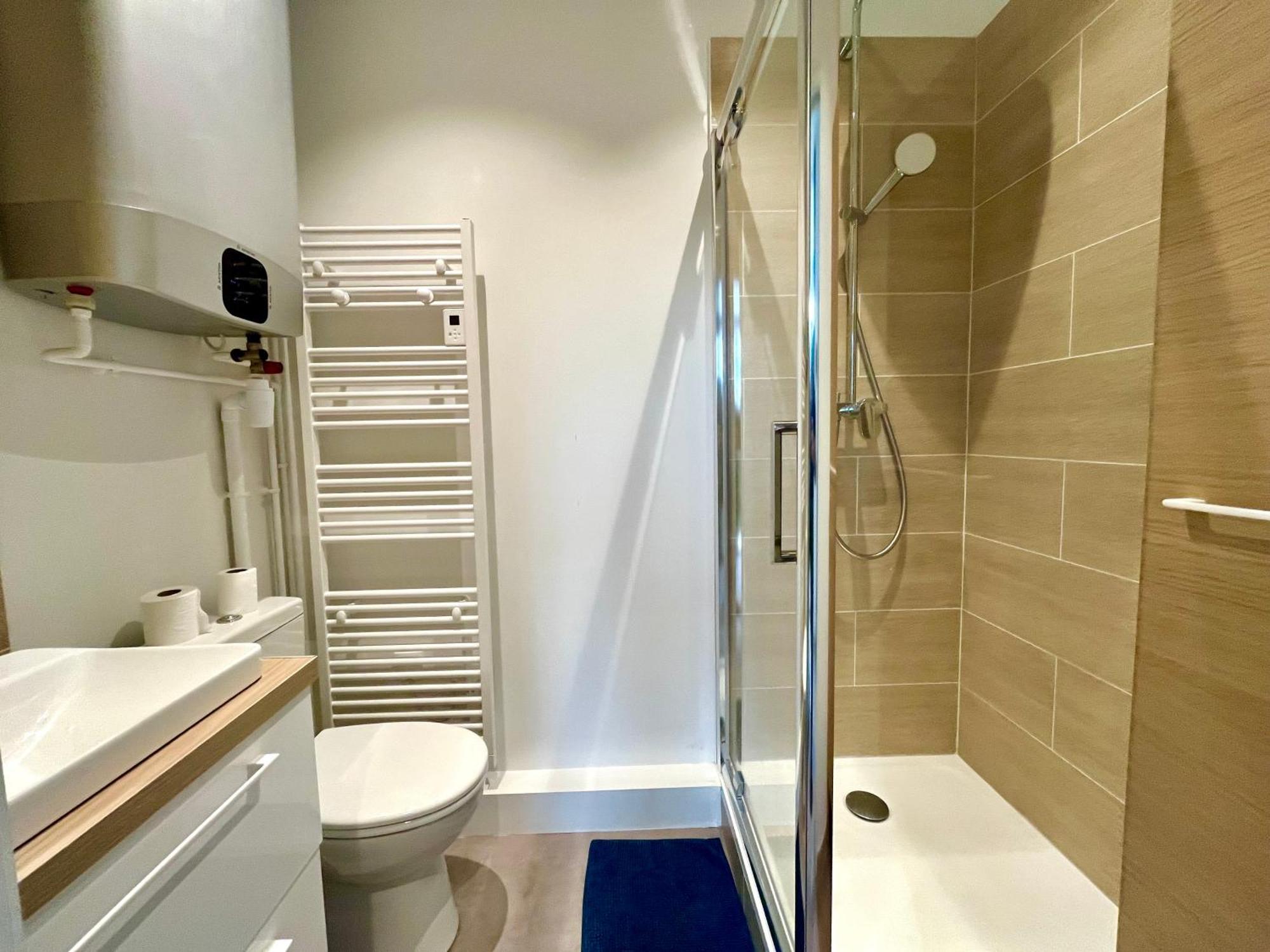 Suite Clovis 6 Reims Bagian luar foto